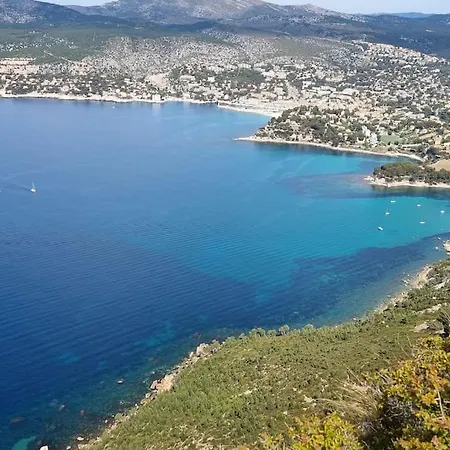 Rez De Port Miou Pres Calanques De Cassis *